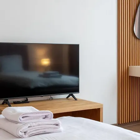 New High End Modern Bright 2br Center صوفيا