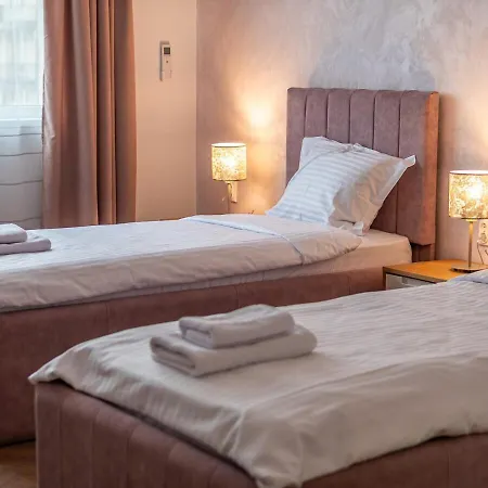 New High End Modern Bright 2br Center Appartement *